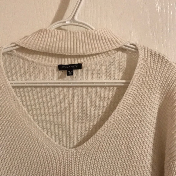 Choker style sweater - Picture 2 of 2
